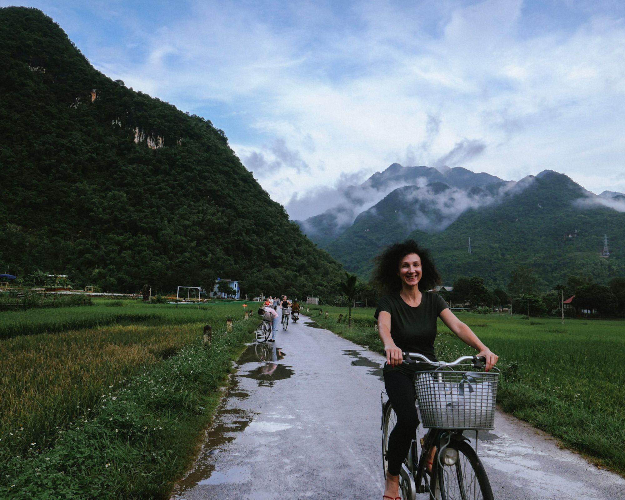 beautiful cycling trails in Mai Chau valley