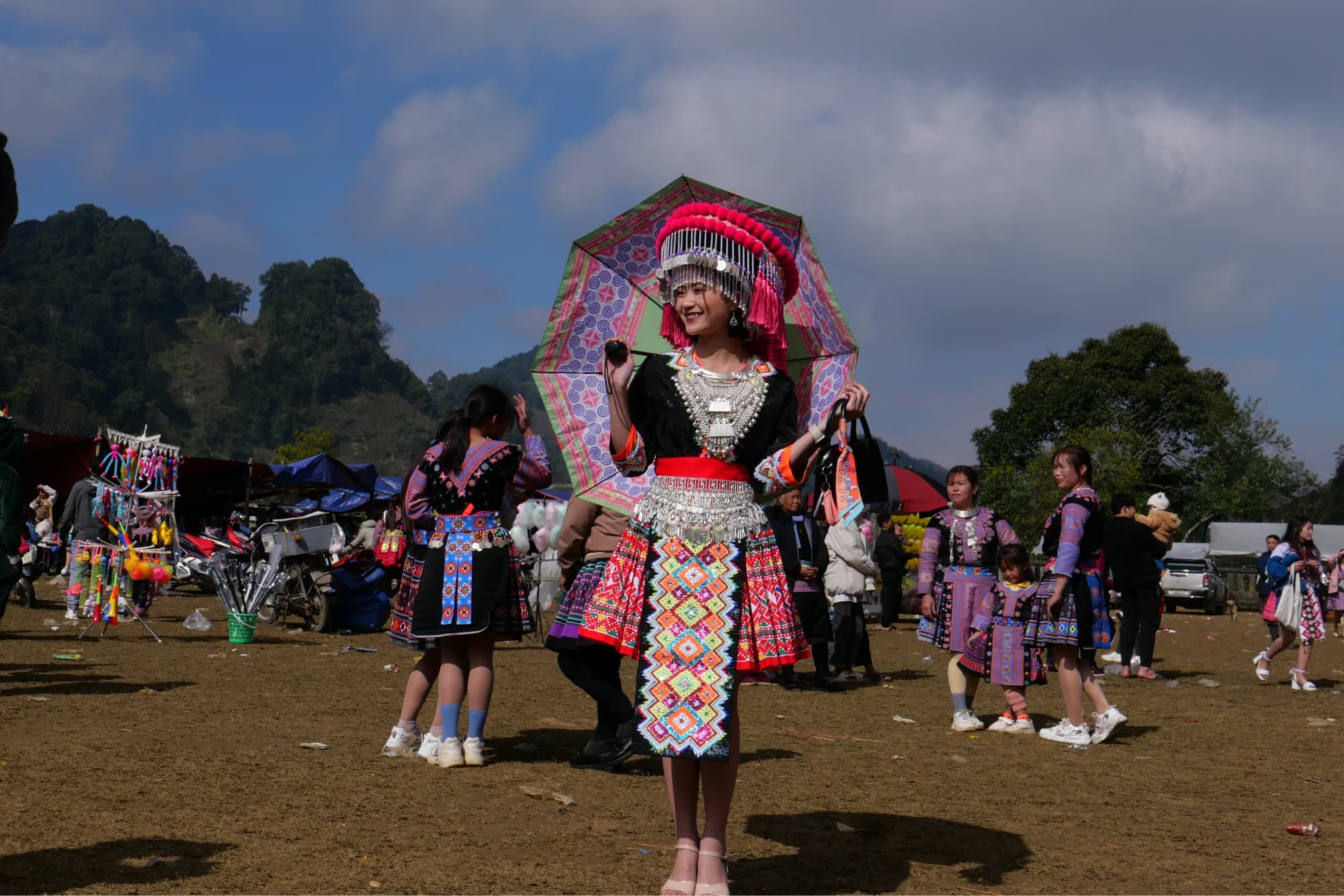 Immerse in the colorful culture of the Blue H'mong people