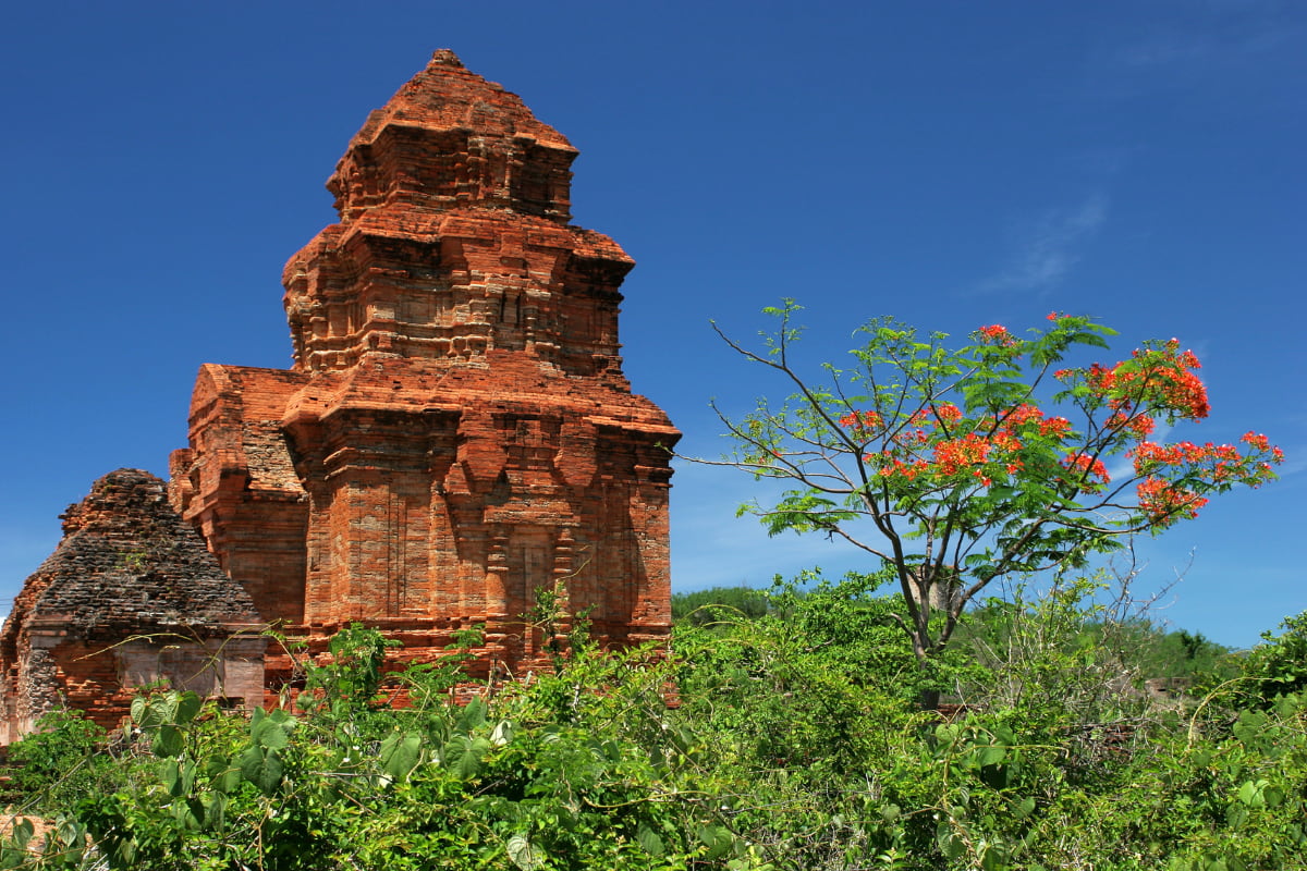 Phan Thiet - Ancient land of Champa civilization