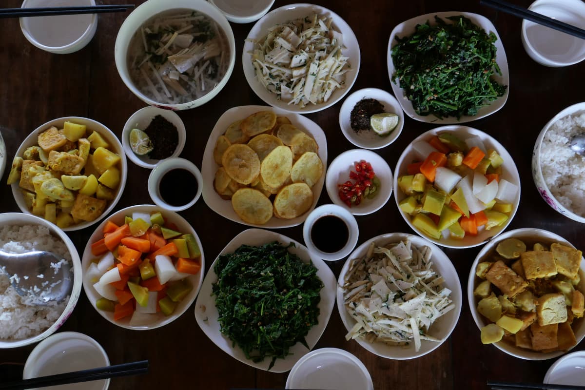 Delicious meal prepared by Thai homestay owners