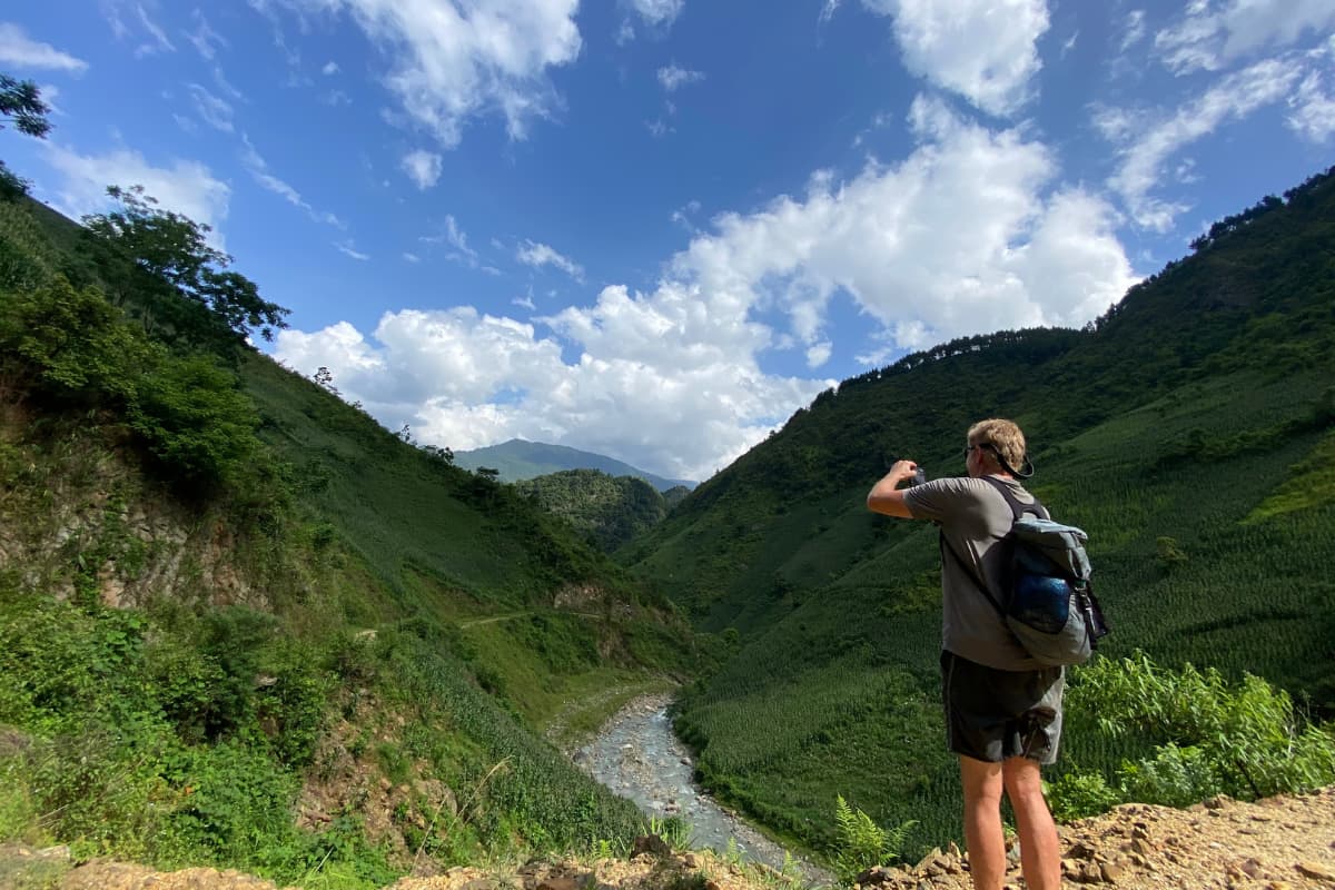 Admire the whole Lim Mong Valley in the morning