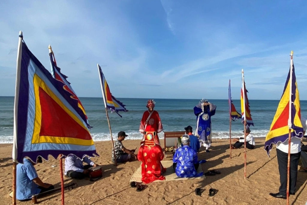 Cau Ngu festival of locals in Phu Yen