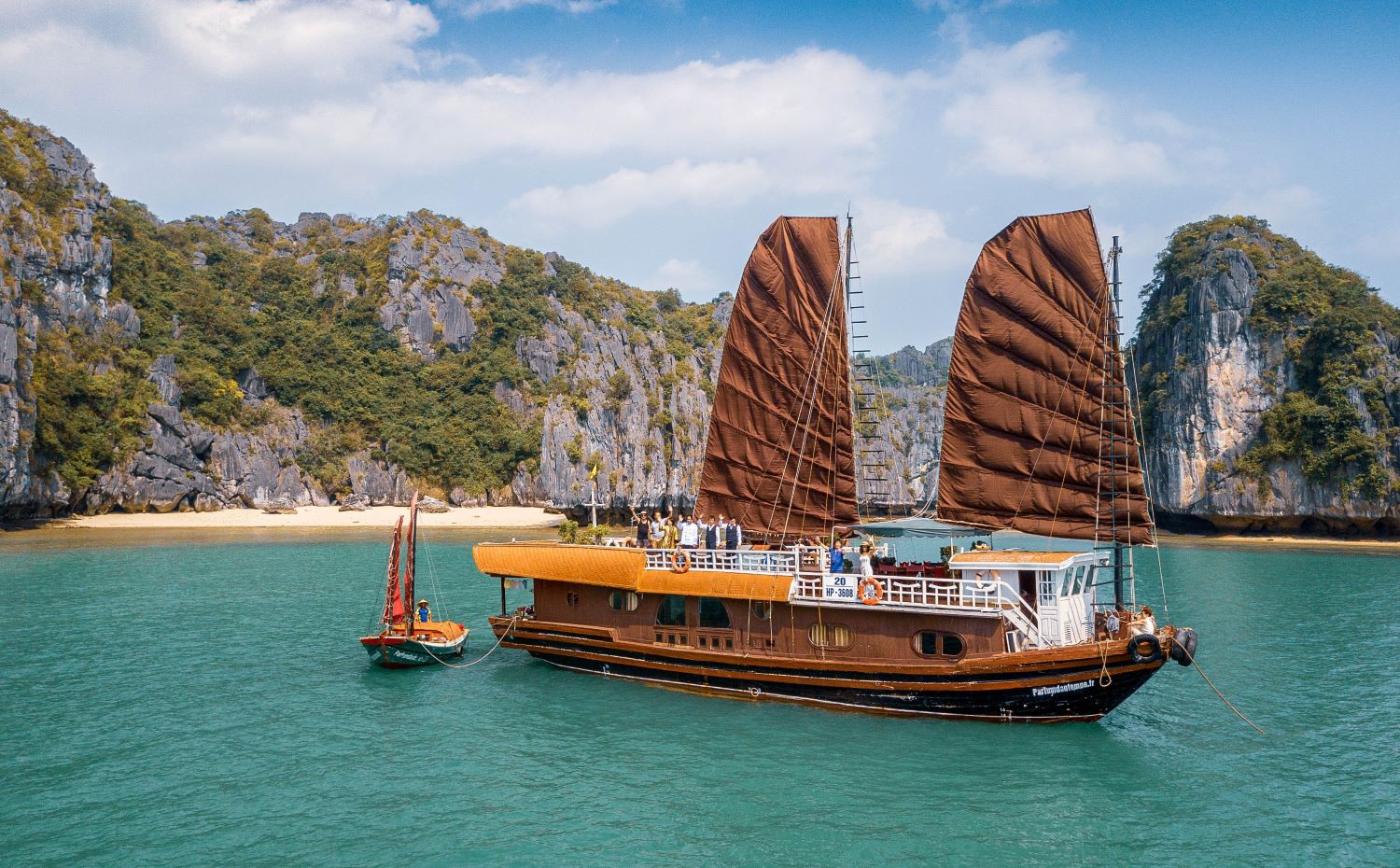 Boutique wooden junk in Lan Ha Bay
